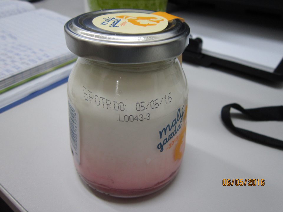 Predaj tovaru po uplynutí dátumu spotreby.