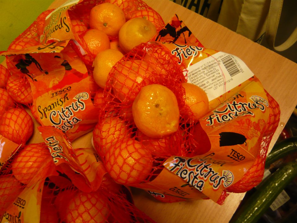 Umiestňovanie na trh 1 druhu čerstvého ovcia nevhodného na ľudskú spotrebu, z dôvodu narušenia celistvosti plodín, rozbredlej konzistencie a výskytu hniloby zasahujúcej do dužiny.