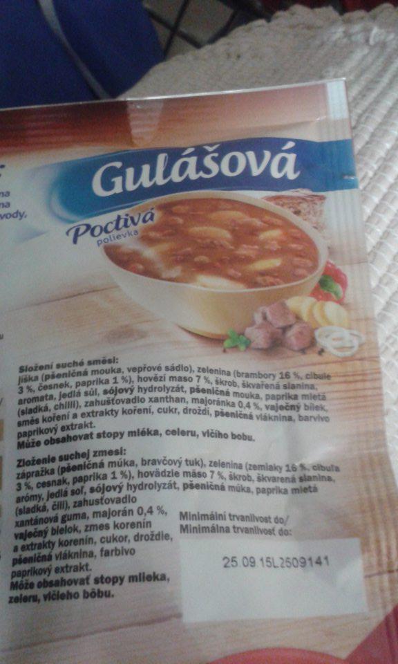 V prevádzke je odpad - bývalé potraviny nepravidelne odsúvaný, nachádza sa tu ešte vyradený tovar vo väčšom množstve z roku 2015.