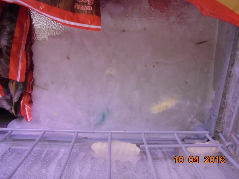 Námraza v boxe s hranolkami