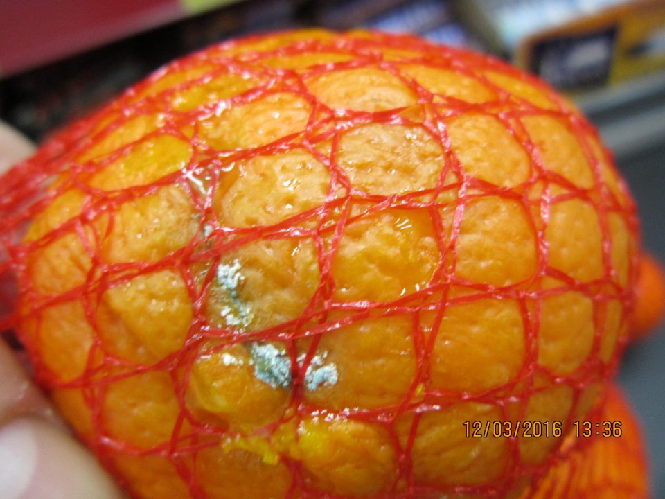 Predaj výrobkov nevhodných na ľudskú spotrebu.