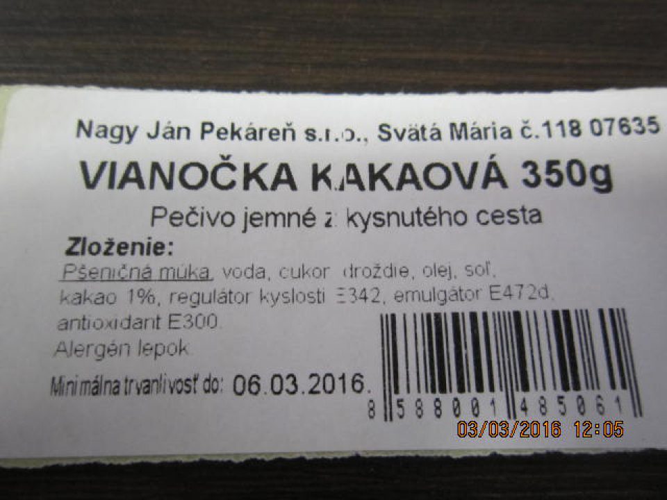 Na výrobku chýba označenie  pôvodu použitých rastlinných tukov. 