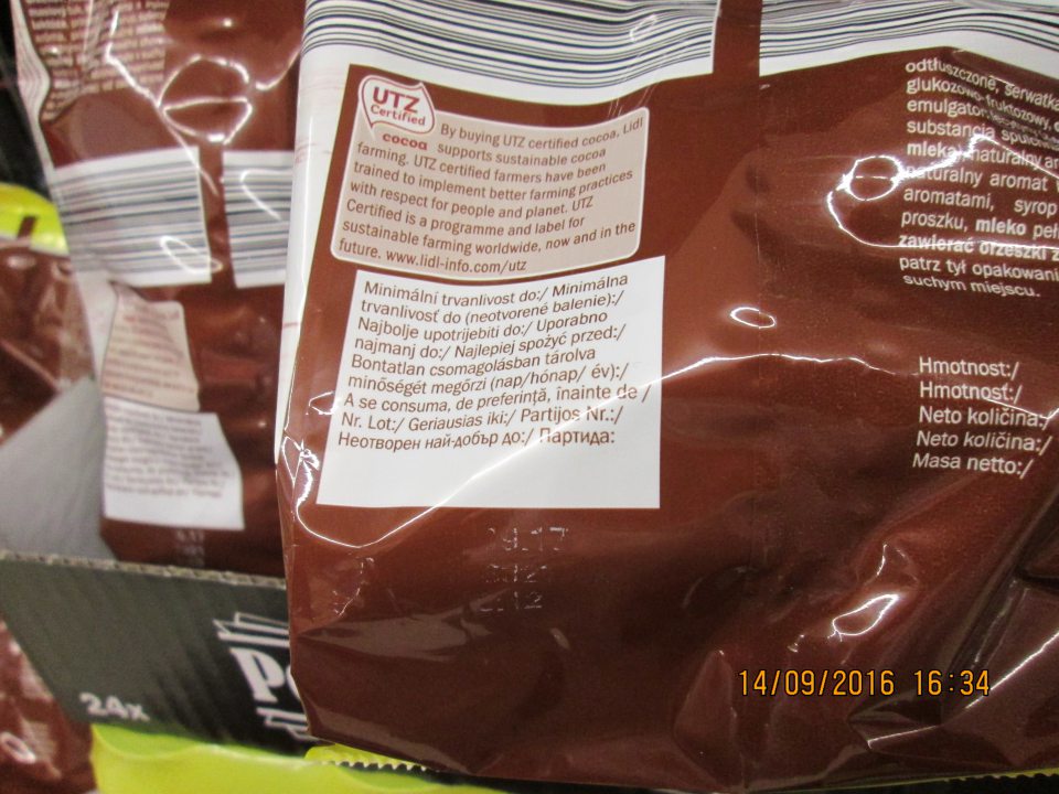 Na obale výrobku v označení nie je čitateľný údaj o dátume minimálnej trvanlivosti. 