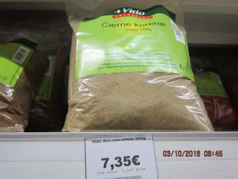 Predávaný výrobok nie je v súlade s prílohou č.1 vyhlášky č.309/2015 MPaRV SR o pochutinách, jedlej soli, dehydrovaných pokrmoch, polievkových prípravkoch a ochucovadlách pre nízky obsah piperínu. 