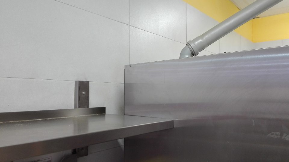 V prevádzke v oddelení dopekania výskyt hmyzu.