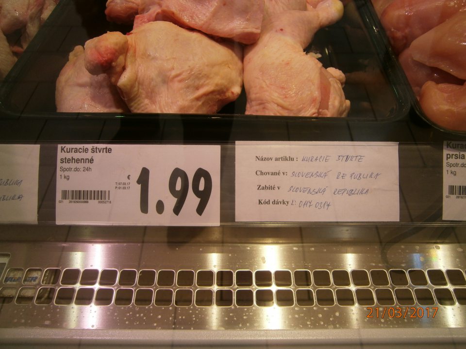 Čerstvé nebalené mäso nie je označené obchodným menom výrobcu.