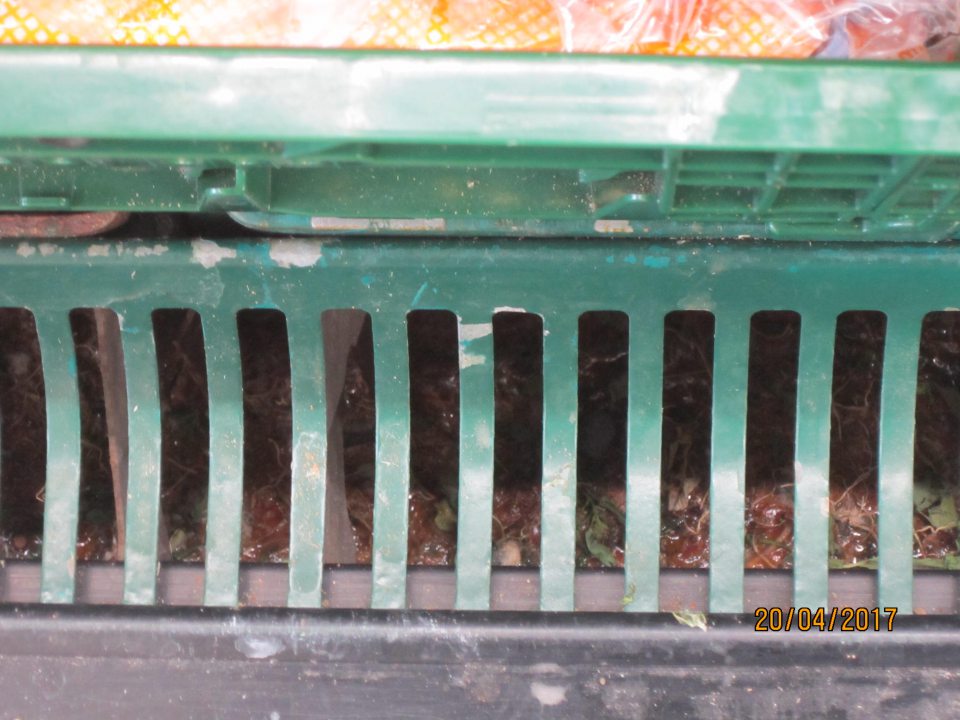 Znečistené chladiace vitríny