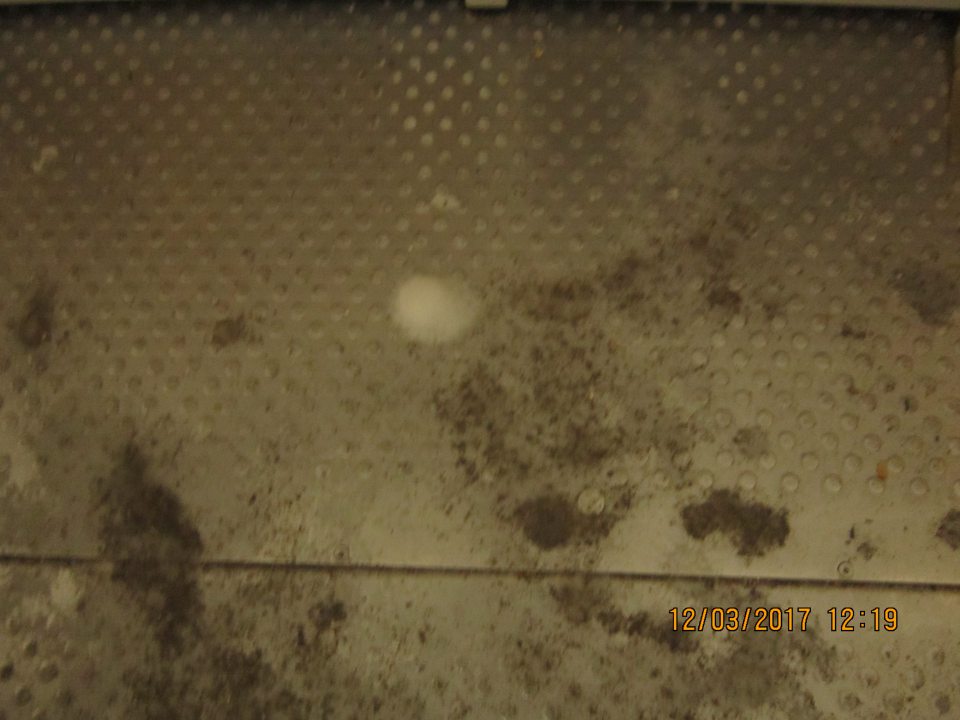 Znečistená podlaha