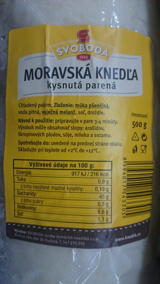 Moravská knedľa kysnutá označená dvoma rôznymi dátumami spotreby (DS:15.2.2017 a 25.2.2017).