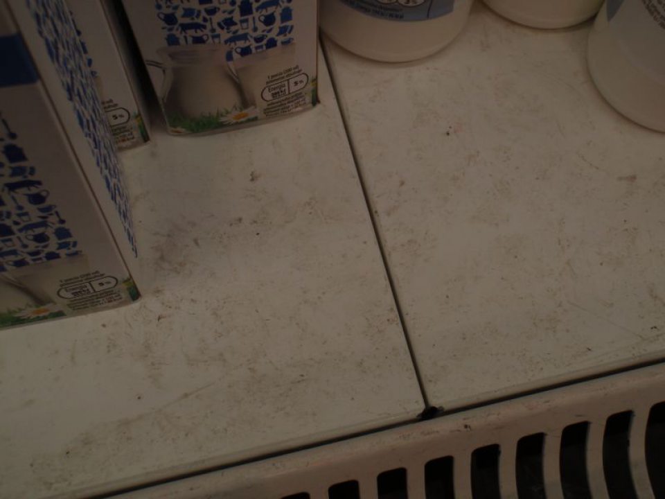 V prevádzke znečistené chladiace zariadenie.