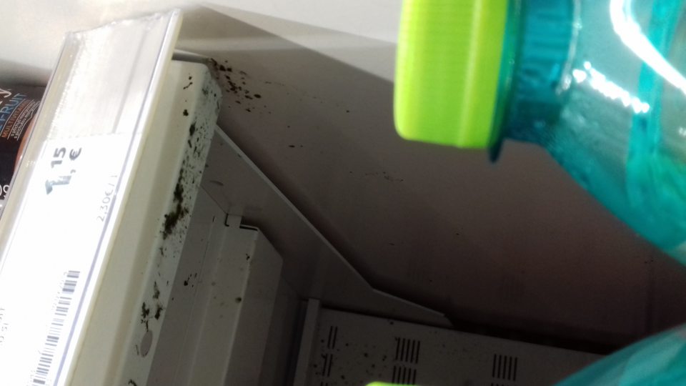 Pleseň v chladiacej vitríne