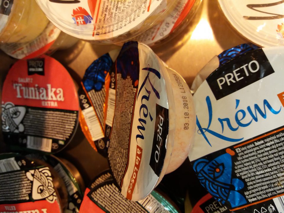 Výrobok ponúkaný na predaj po uplynutí dátumu spotreby. 