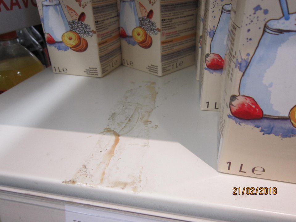 Znečistené regály