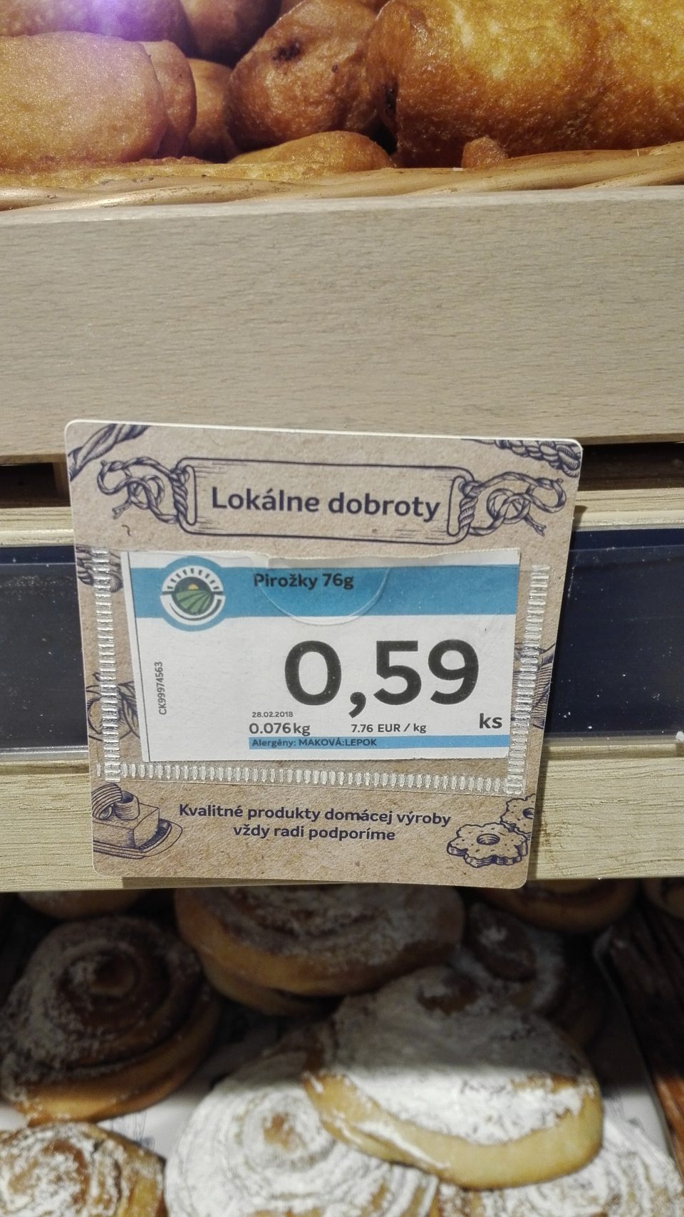 Chýbajúci údaj o druhu náplne vo výrobku "Pirôžky".