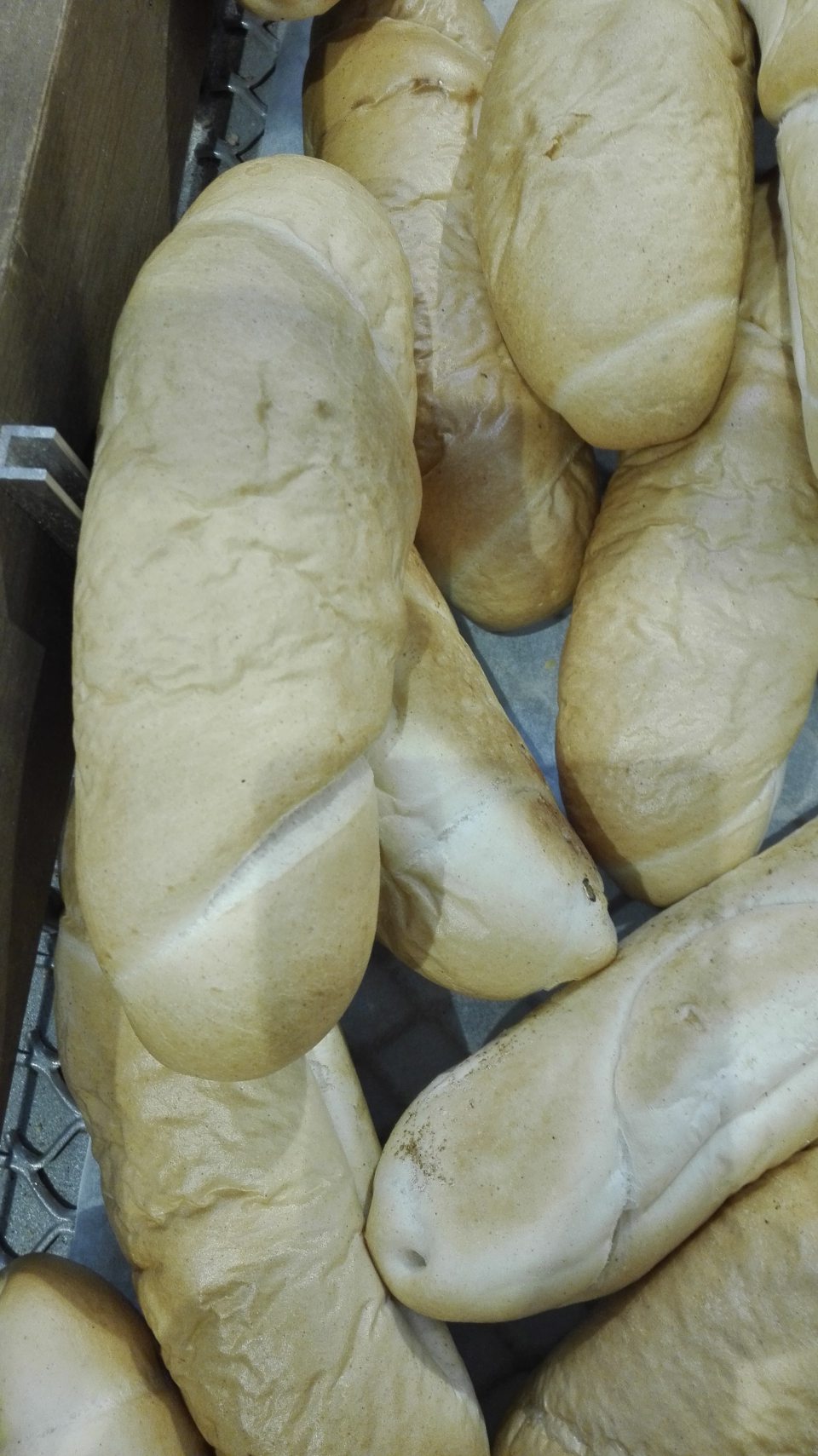 Rožky 60 g nevyhovujúcej kvality.