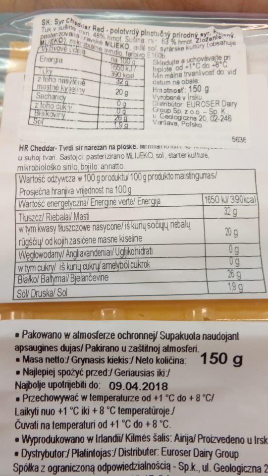 Predávaný syr Cheddar, ktorý nemá v slovenskom jazyku uvedené: Balené v ochrannej atmosfére.