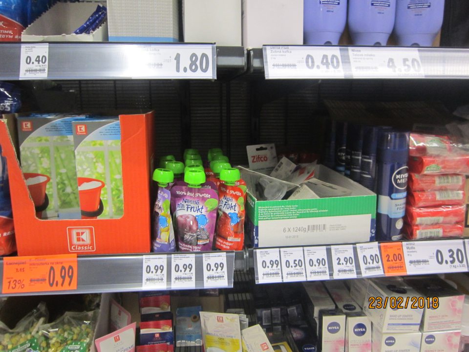 Predaj a skladovanie nezlučiteľných druhov tovarov (detská výživa a drogéria).