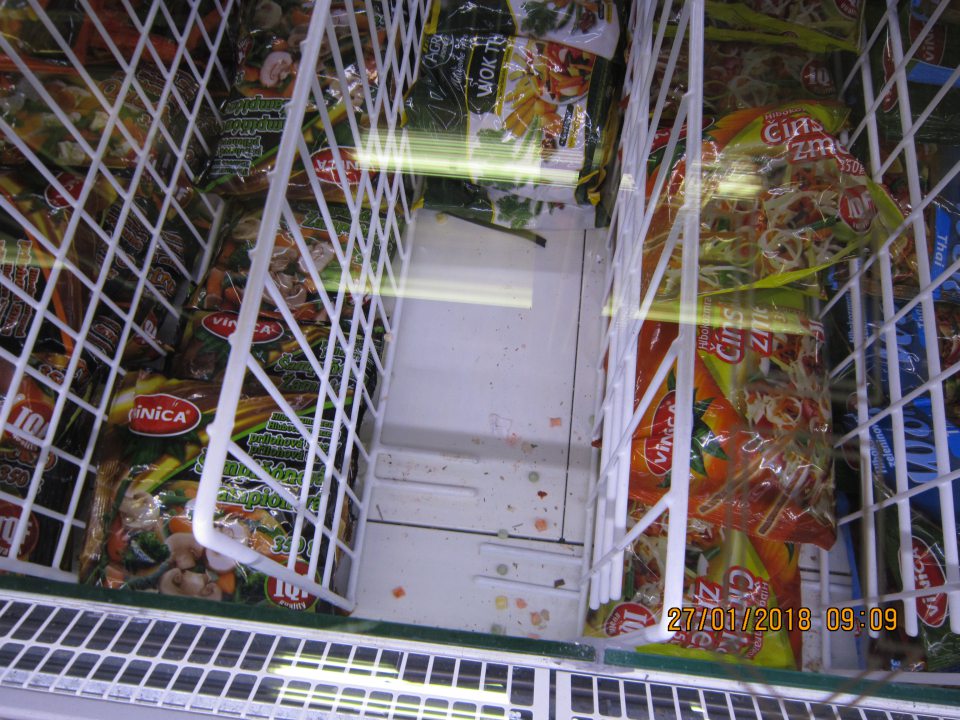 V prevádzke znečistené mraziace boxy.