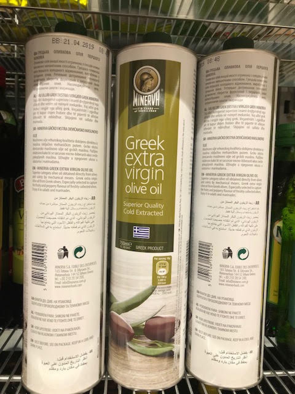 Umiestňovanie na trh 3 ks olivového oleja „ Greek extra virgin olive oil“, 750 ml, ktoré nie sú označené údajmi v štátnom jazyku.