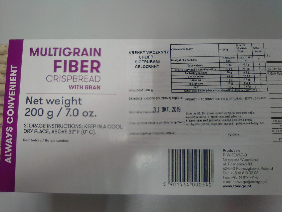 Nesprávne označený tovar-zložky spôsobujúce alergie nie sú v zložení výrobku /na etikete/ jasne odlíšené od zvyšnej časti zoznamu zložiek./výrobky Krehký viaczrnný chlieb s otrubami celozrnný a Krehký ražnošpaldový chlieb/.