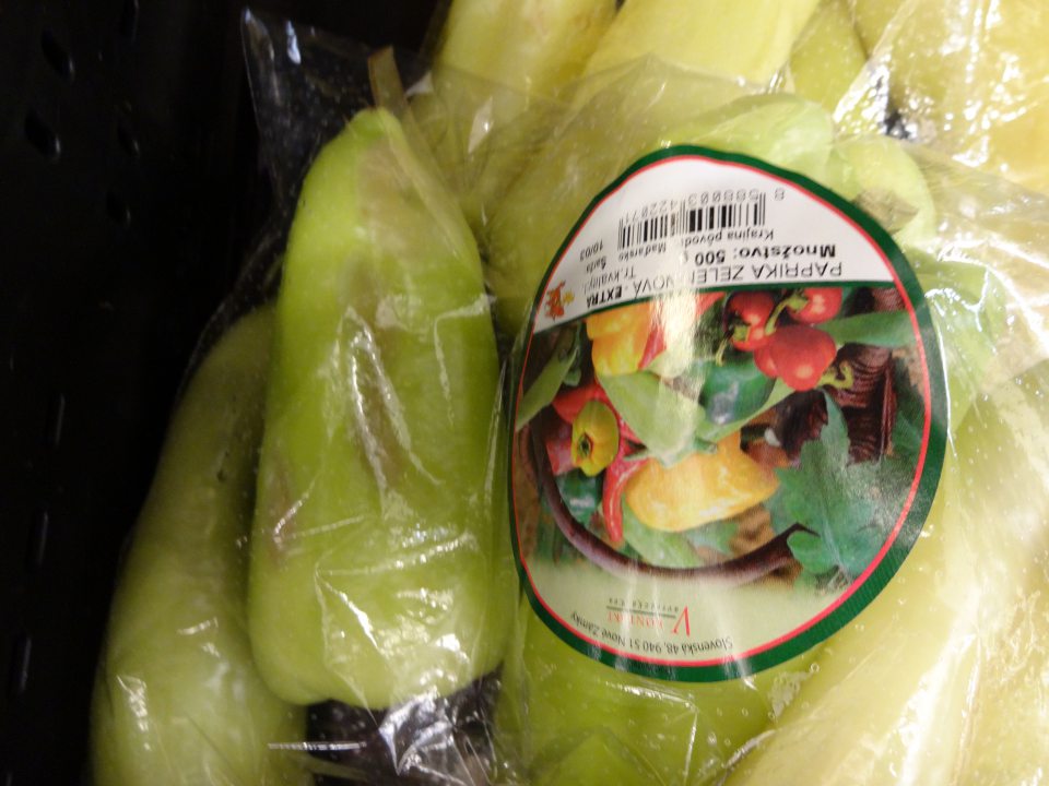 Predaj potravín nevhodných na ľudskú spotrebu - v každom balení prítomné nahnité plody papriky