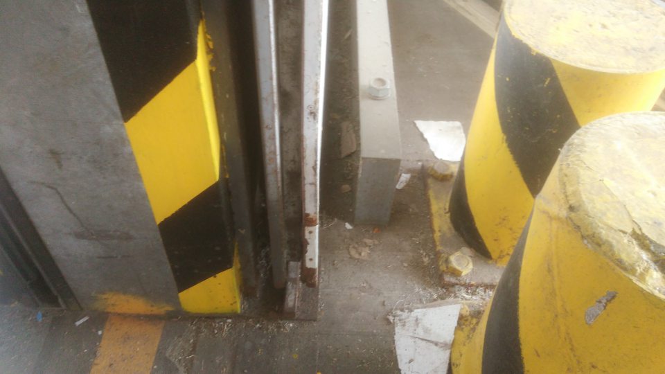 Odpadové hospodárstvo-znečistená podlaha-skladovanie bioodpadu a VŽP