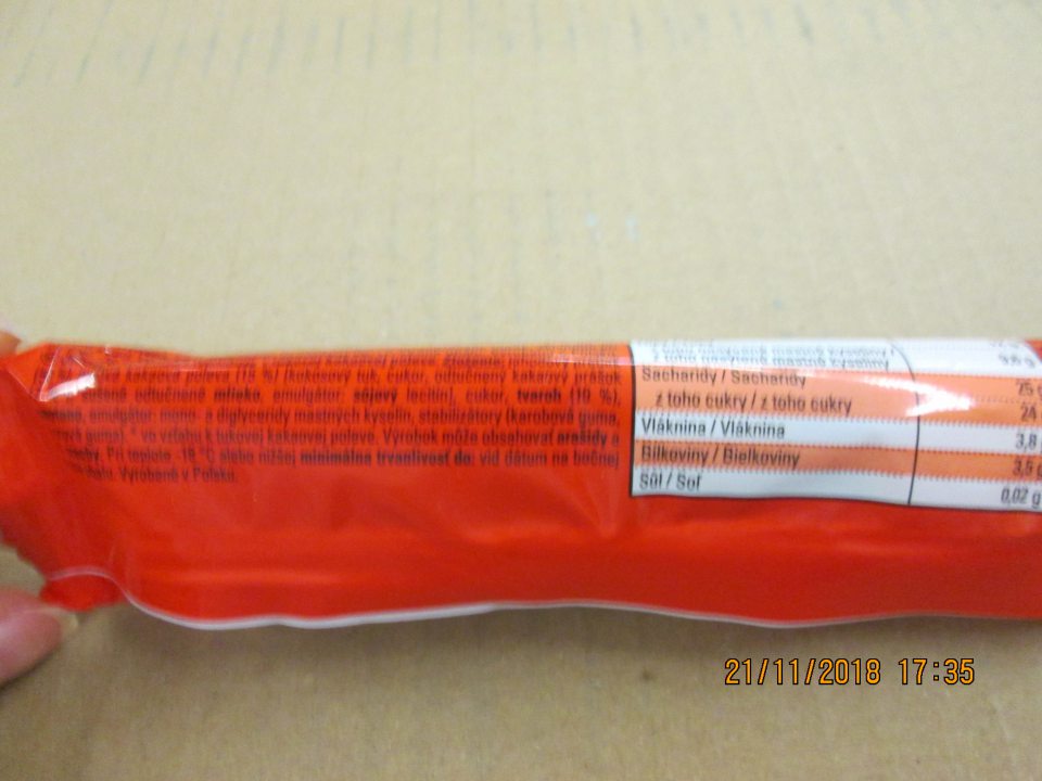 Potravina na predajnom mieste v mraziacom boxe nedostatočne označená - chýbajúci údaj o dátume minimálnej trvanlivosti.