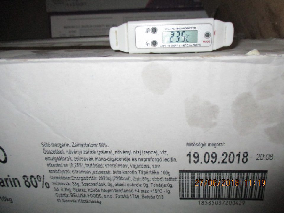 ACCENTO margarín na pečenie 80% - nedodržané podmienky skladovania stanovené výrobcom.
