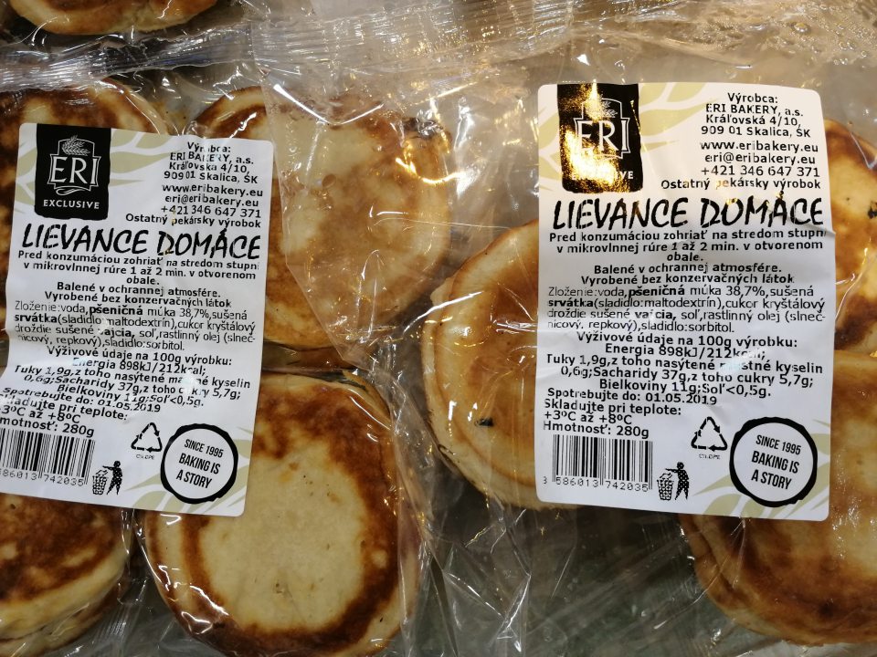 Výrobky ponúkané na predaj po uplynutí dátumu spotreby.