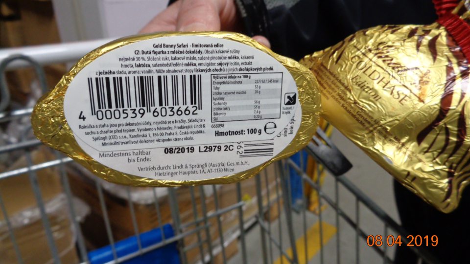 Čokoládové figúrky neoznačené v kodifikovanej podobe štátneho jazyka.