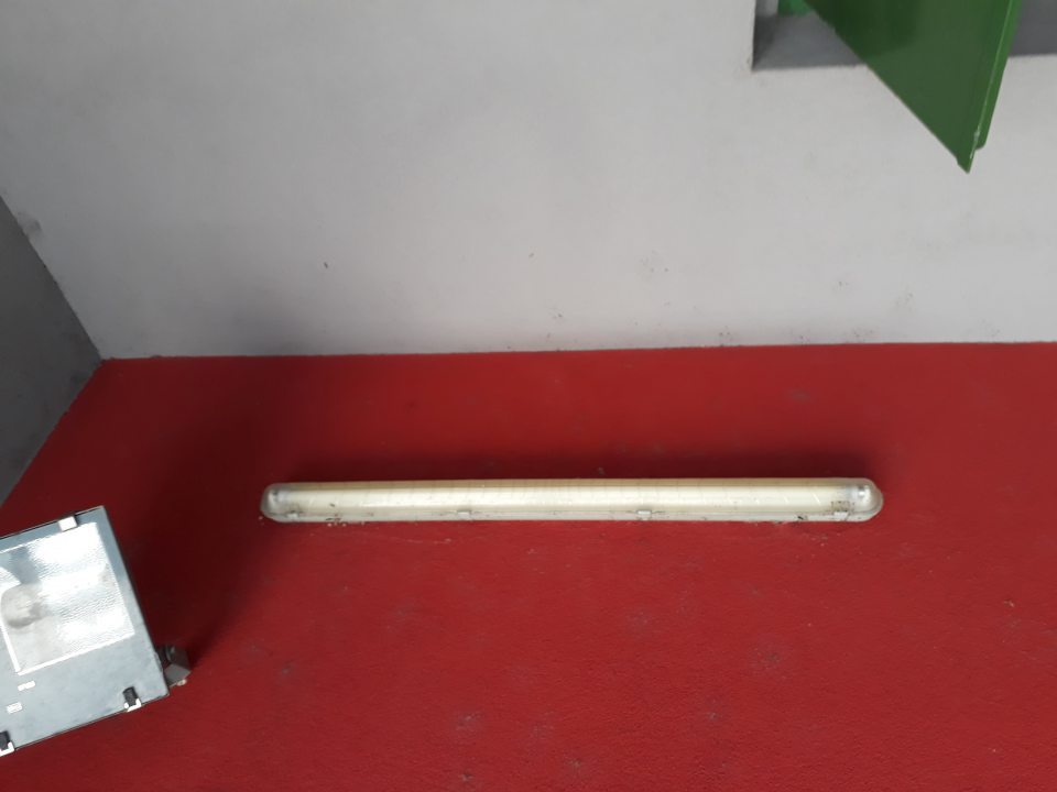 V predajnej časti aj v zázemí výskyt lietajúcich múch.