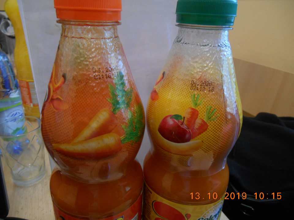 Predaj nesprávne označených potravín: "Solevita, nápoj z ovocnej drene z banánov, mrkvy a jabĺk s vitamínmi A a C" a "Solevita, mrkvový nápoj s prídavkom vitamínu C"- nesprávny spôsob vyjadrenia dátumu minimálnej trvanlivosti. Na výrobkoch uvedené: "Minimálna trvanlivosť do: 04.2020, resp. 03.2020", správne má byť: "Minimálna trvanlivosť do konca: 04.2020, resp. 03.2020". 