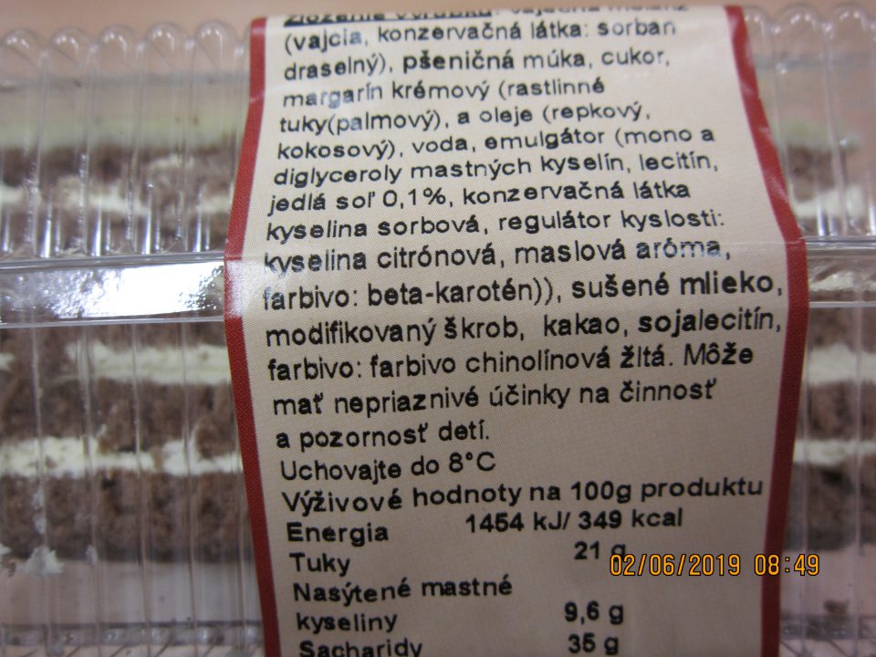 Nedostatok v označení výrobku: Citrónový doboš 200 g - v zozname zložiek nie sú zdôraznené zložky spôsobujúce alergiu alebo neznášanlivosť - sušené mlieko, sojalecitín.