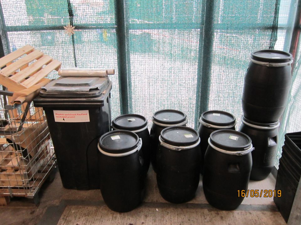 VŽP sú skladované nie sú odvážané denne a nie sú skladované v chladenom sklade