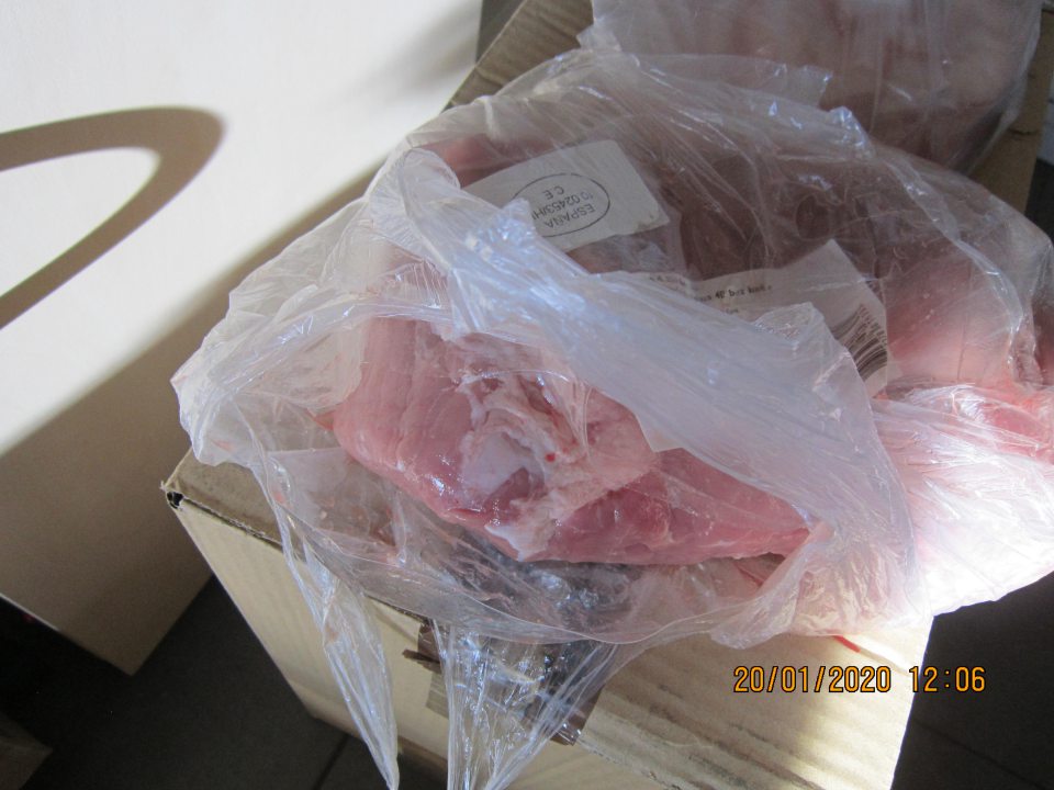 Poškodené vákuové balenie,poškodený obal ( otvorené balenie)