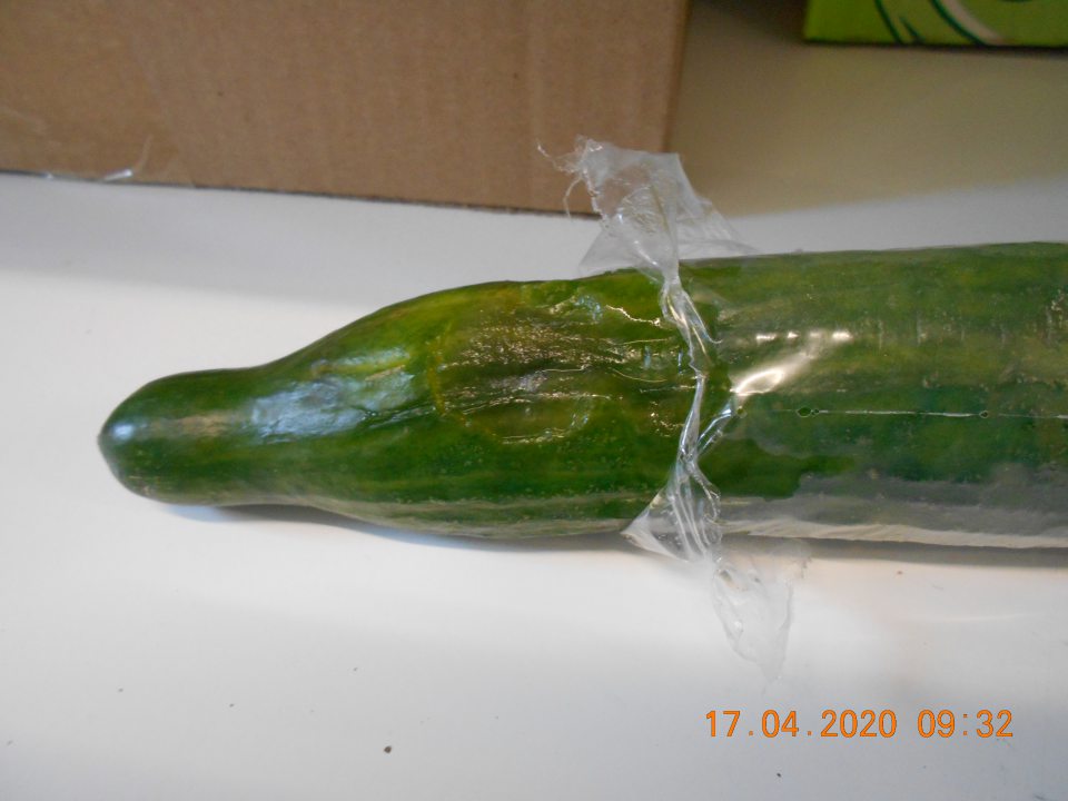 Predaj 3 druhov čerstvej zeleniny nevhodnej na ľudskú spotrebu.