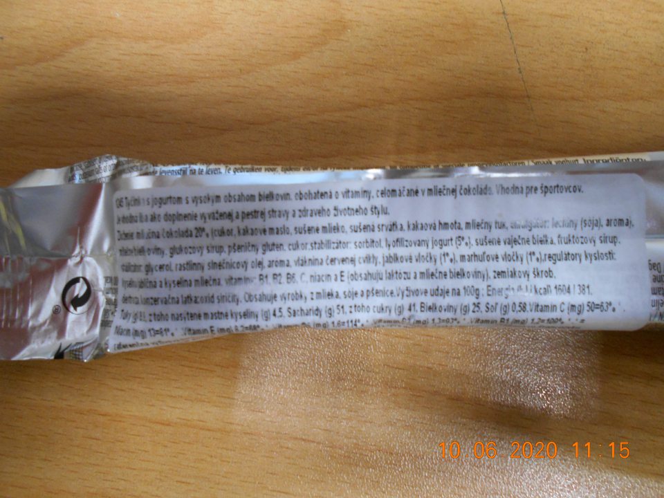 Zistené nesprávne označenie jedného druhu potravinárskeho výrobku, u ktorého neboli zvýraznené zložky, spôsobiujúce alergie alebo neznášanlivosť.