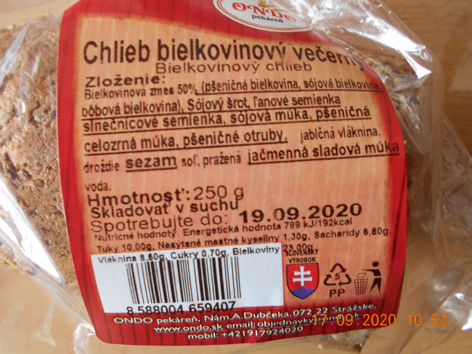 Zistené uvádzanie do obehu jedného druhu baleného pečiva, u ktorého boli v jeho zožení zvýraznené aj zložky, ktoré nespôsobujú alergie alebo neznášanlivosť. 2.) Nesprávne označenie výživových údajiov u jedného druhu baleného pekárskeho výrobku.