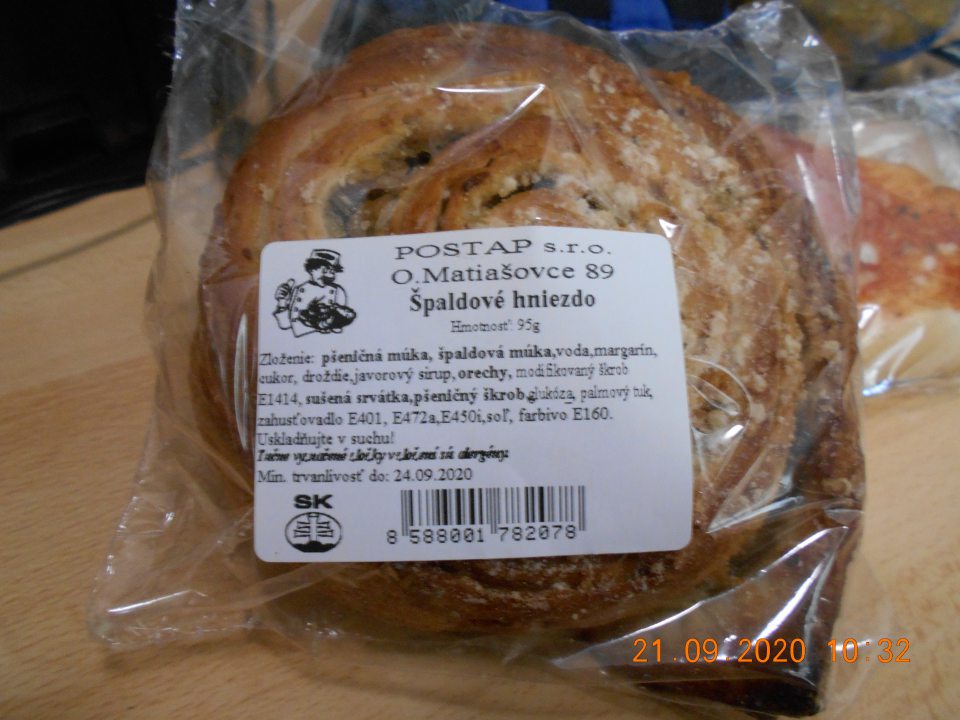 	Zistené uvádzanie do obehu jedného druhu baleného pekárskeho výrobku, u ktorého v označení chýbalo zloženie zloženej zložky.