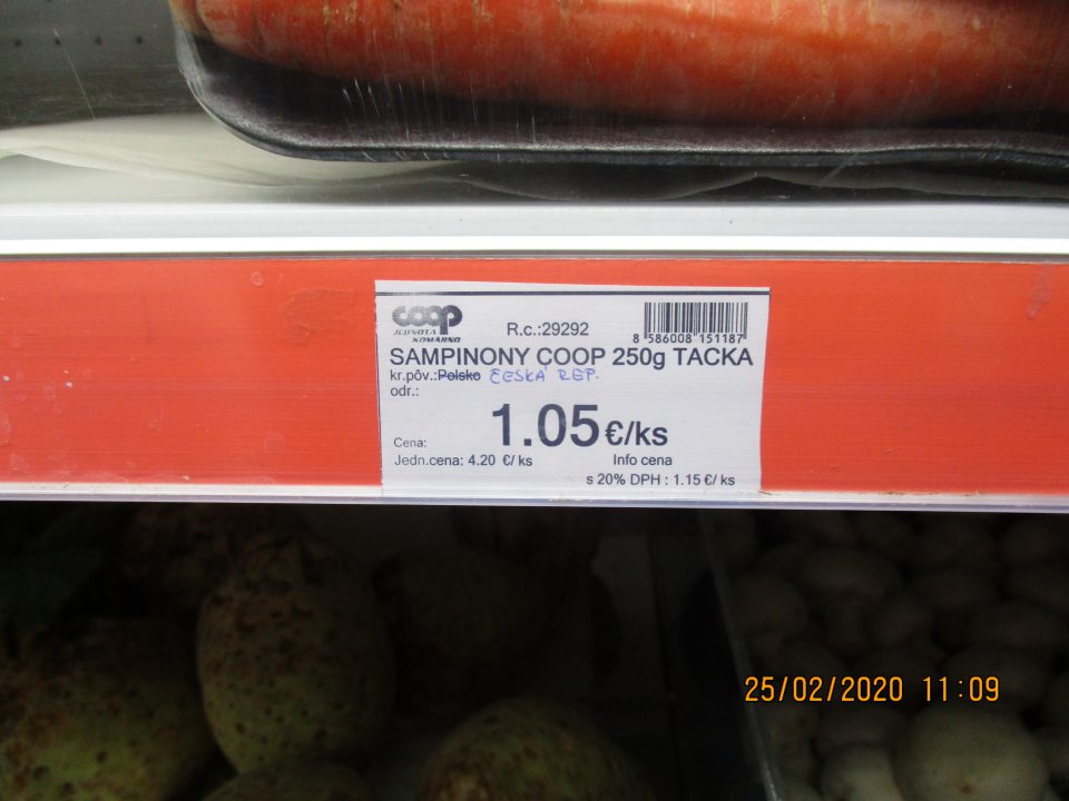 Prepisované etikety.