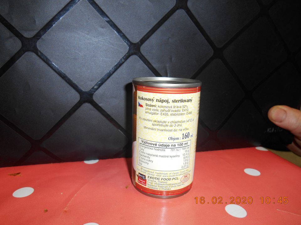 Nedostatok v označení výrobku: "EXOTIC Food Coconut Milk, 160 ml, kokosový nápoj sterilovaný" - povinné informácie na etikete nie sú uvedené v kodifikovanej podobe štátneho jazyka, sú uvedené len v českom jazyku.