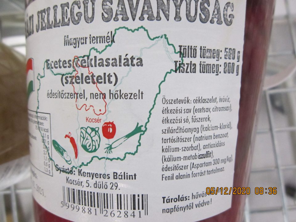 Cvikla kvasená, hmotnosť 800 g - na etikete výrobku nie je uvedené zloženie výrobku a podmienky skladovania v slovenskom jazyku.