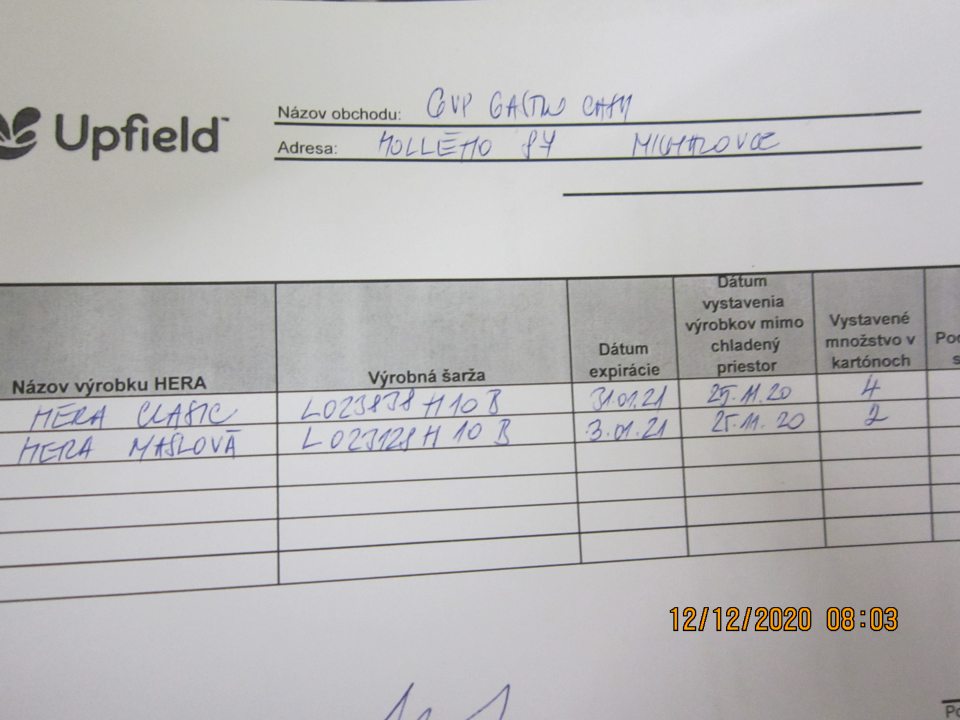 Nedodržanie teploty a doby vystavovania pri predaji deklarovanej distribútorom: Rastlinné tuky Hera uchovávané na predajnej ploche pri teplote nad +15°C po dobu dlhšiu ako povolených 7 dní (dátum vystavenia 25.11.2020)  - vystavované ešte 12.12.2020.