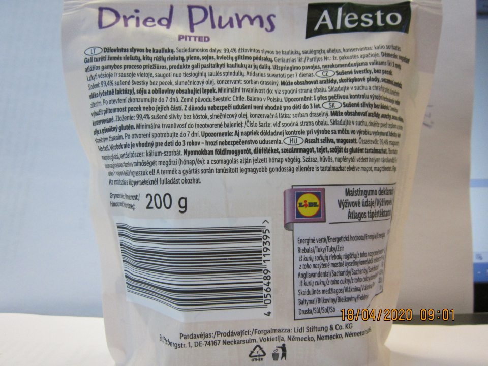 Predaj nesprávne označenej potraviny: "Sušené slivky bez kôstok" - nesprávny spôsob uvedenia dátumu minimálnej trvanlivosti. Na výrobku uvedené: "Minimálna trvanlivosť do: 03.2021", správne má byť: "Minimálna trvanlivosť do konca: 03.2021".