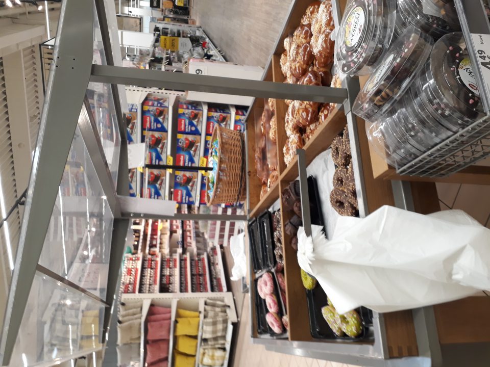 nebalené pekárske výrobky nie sú predávané v zariadeniach s uzatvárateľným krytom