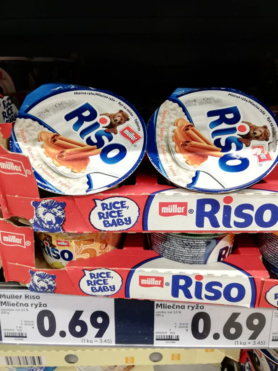 predaj mliečneho výrobku s dátumom spotreby kratším ako 24 hodín, neoddelený a neoznačený