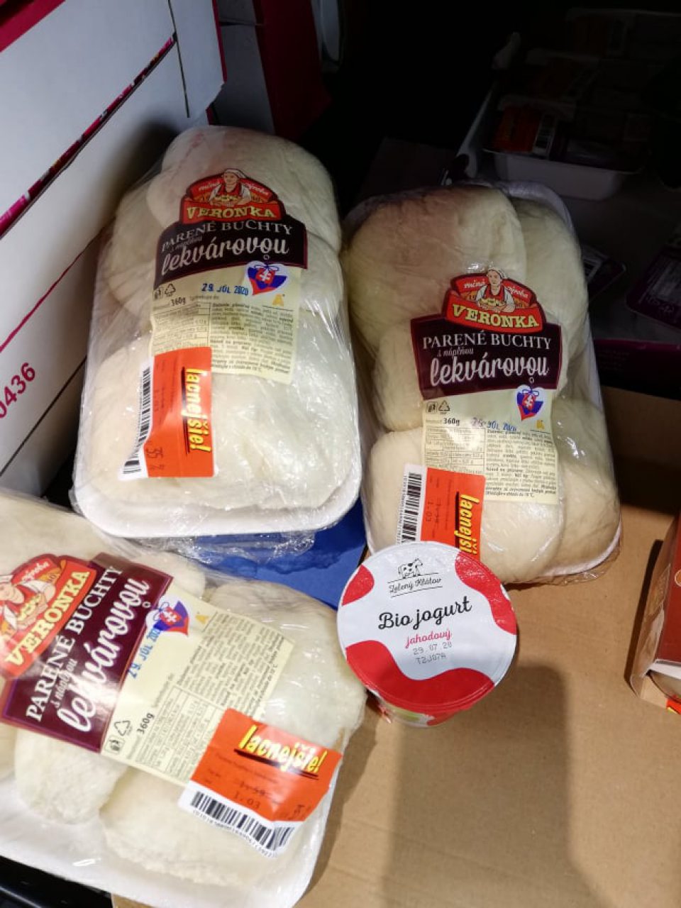 Tovar s končiacim dátumom spotreby do 24 hodín nebol označený.