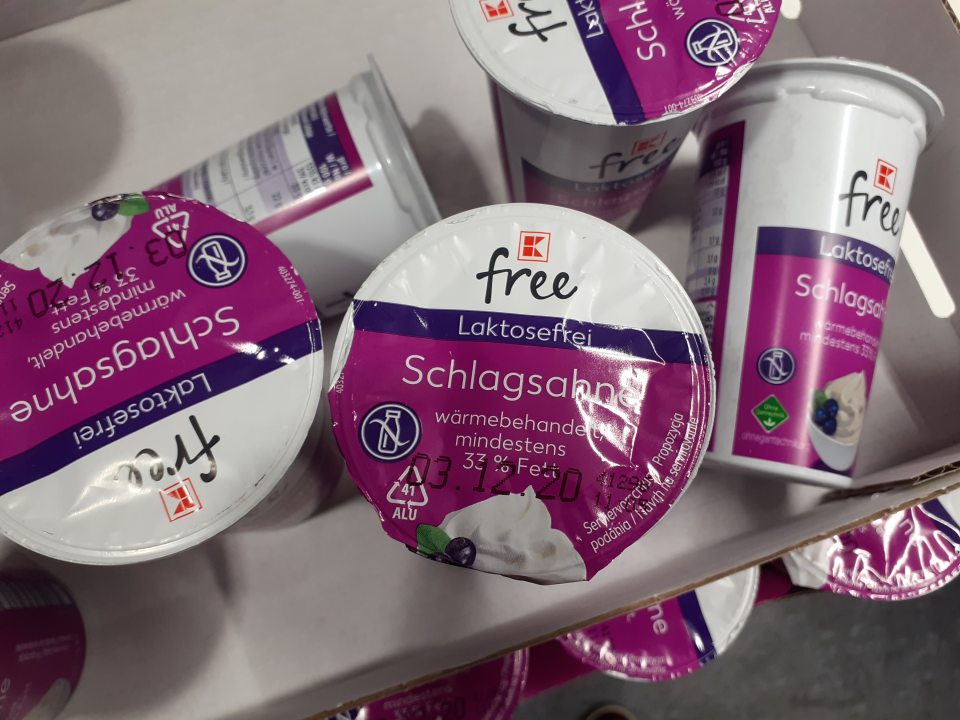 Smotana po uplynutom dátume minimálnej trvanlivosti.