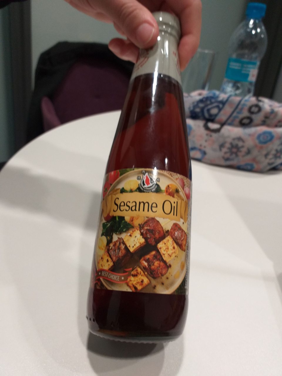 Sezamový olej 100% 3,245 litra- chýba označenie v kodifikovanej podobe štátneho jazyka