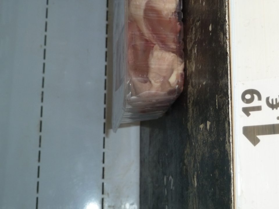 Znečistenie v chladiacej vitrine